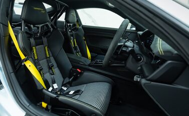 Porsche 911 GT3 RS (992) 14