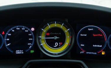 Porsche 911 Turbo S (992) 21