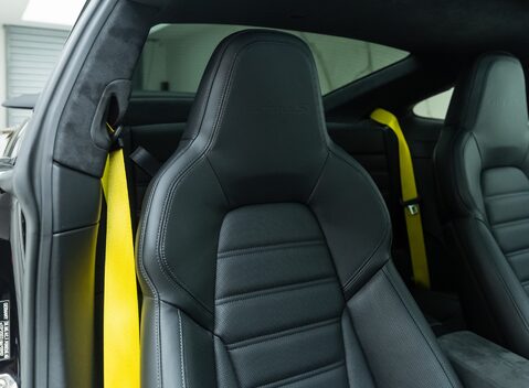 Porsche 911 Turbo S (992) 16