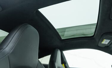 Porsche 911 Turbo S (992) 17