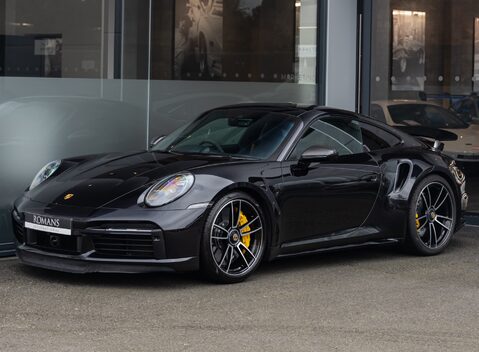 Porsche 911 Turbo S (992) 2