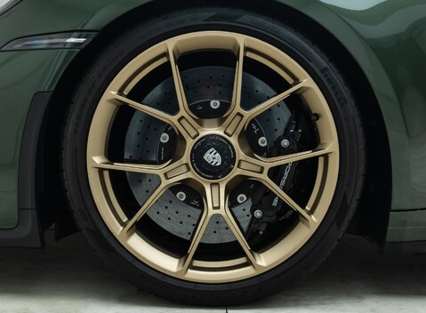 Porsche 911 GT3 TOURING (992) 28