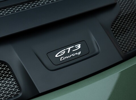 Porsche 911 GT3 TOURING (992) 35