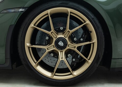 Porsche 911 GT3 TOURING (992) 