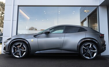 Ferrari Purosangue 3