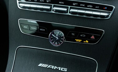 Mercedes-Benz C63 AMG S PREMIUM PLUS 18