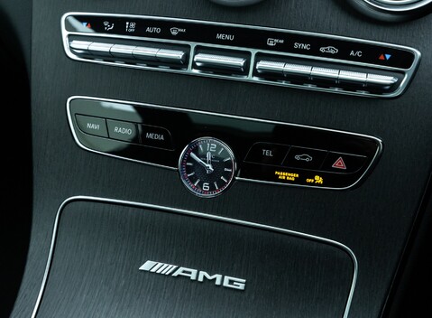 Mercedes-Benz C63 AMG S PREMIUM PLUS 18