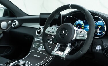 Mercedes-Benz C63 AMG S PREMIUM PLUS 11