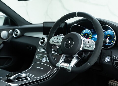 Mercedes-Benz C63 AMG S PREMIUM PLUS 11