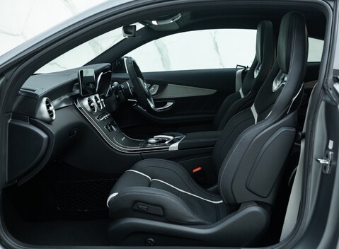 Mercedes-Benz C63 AMG S PREMIUM PLUS 15