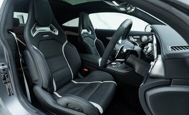 Mercedes-Benz C63 AMG S PREMIUM PLUS 12
