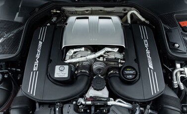 Mercedes-Benz C63 AMG S PREMIUM PLUS 29