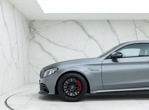 Mercedes-Benz C63 AMG S PREMIUM PLUS 27