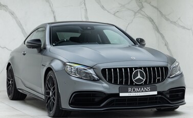 Mercedes-Benz C63 AMG S PREMIUM PLUS 9