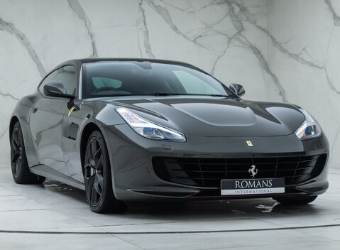 Ferrari GTC4 Lusso T 9