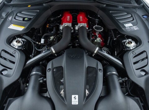 Ferrari GTC4 Lusso T 40
