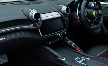 Ferrari GTC4 Lusso T 20