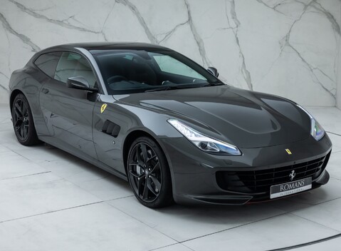Ferrari GTC4 Lusso T 11