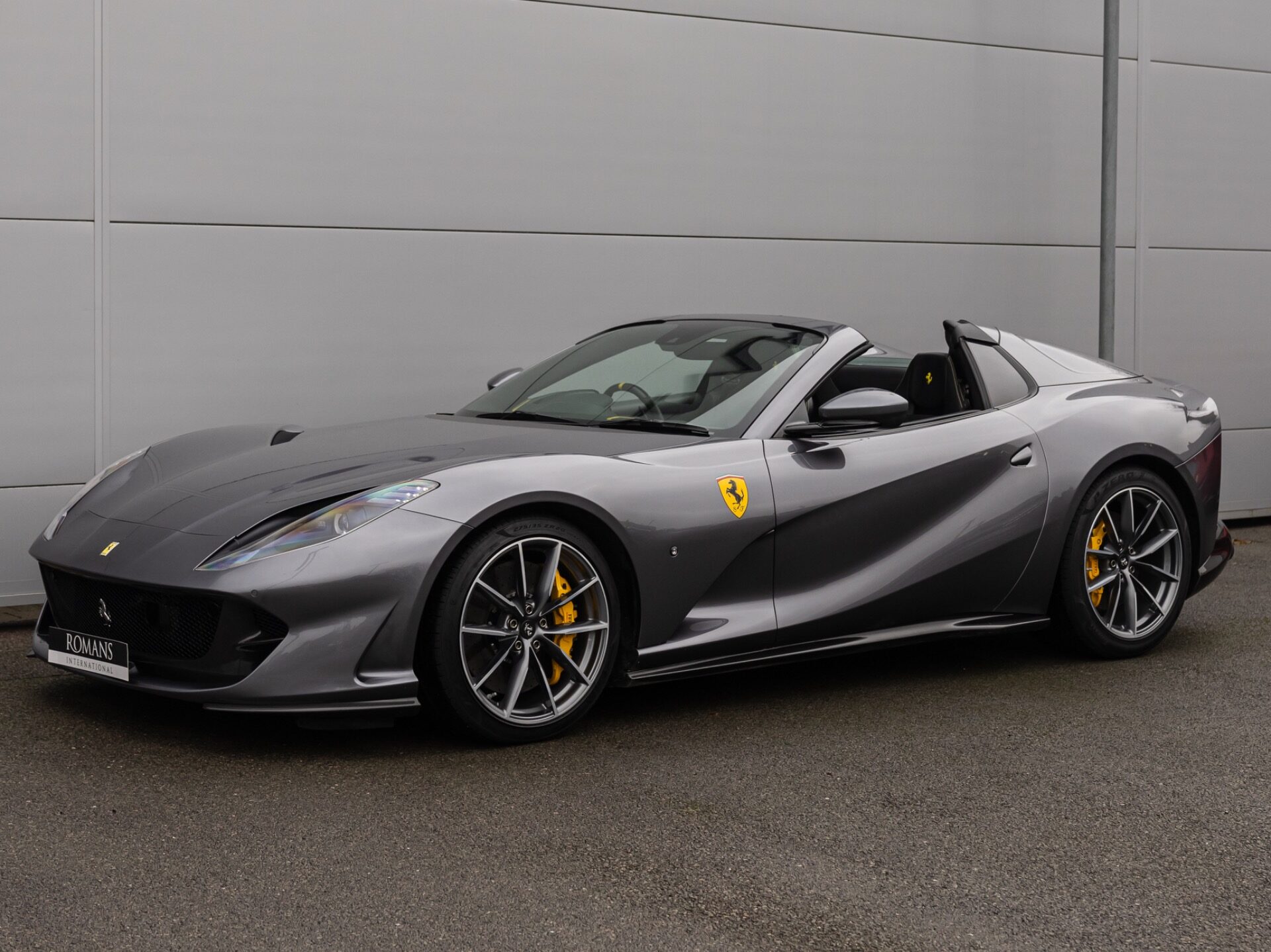 Used Ferrari 812 GTS for sale | Grigio GTS