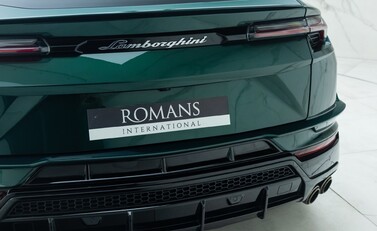 Lamborghini Urus S 32