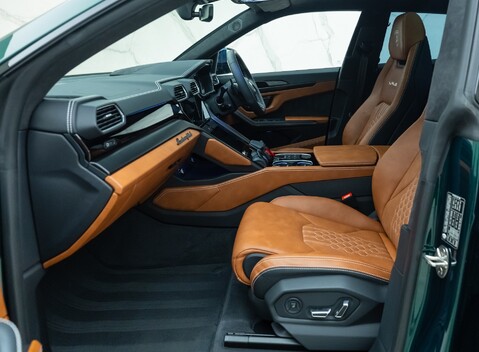 Lamborghini Urus S 19