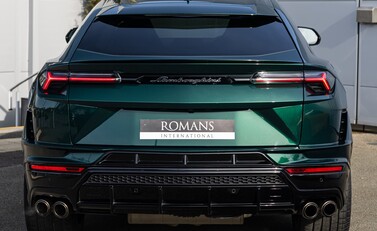 Lamborghini Urus S 4