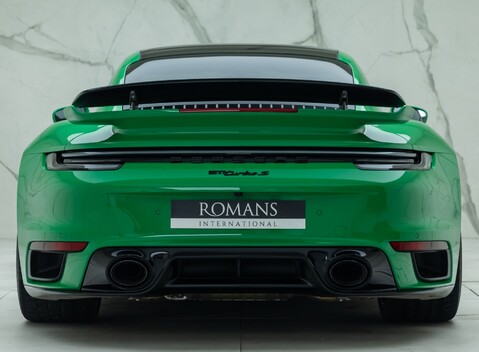 Porsche 911 Turbo S (992) 8