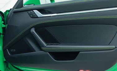 Porsche 911 Turbo S (992) 29