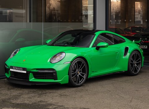 Porsche 911 Turbo S (992) 2