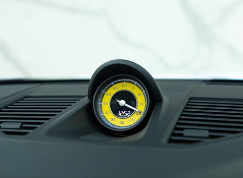 Porsche 911 Turbo S Cabriolet (992) 20