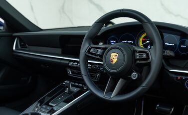 Porsche 911 Turbo S Cabriolet (992) 14