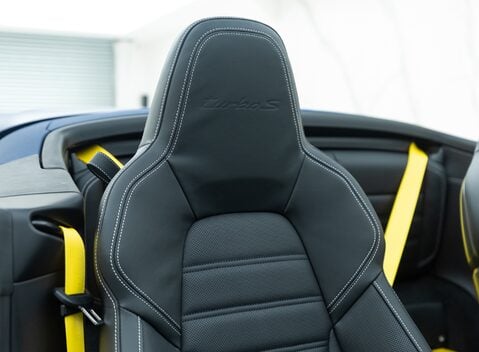 Porsche 911 Turbo S Cabriolet (992) 16
