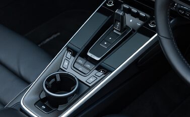 Porsche 911 Turbo S Cabriolet (992) 22