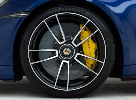 Porsche 911 Turbo S Cabriolet (992) 26