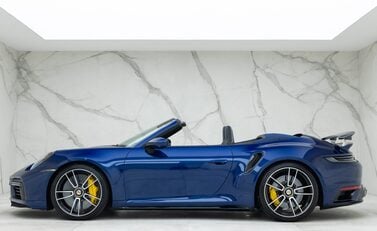 Porsche 911 Turbo S Cabriolet (992) 6