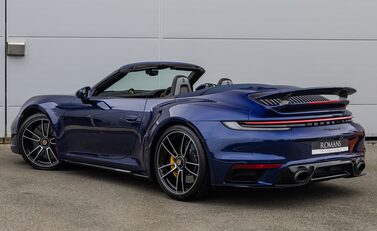 Porsche 911 Turbo S Cabriolet (992) 4
