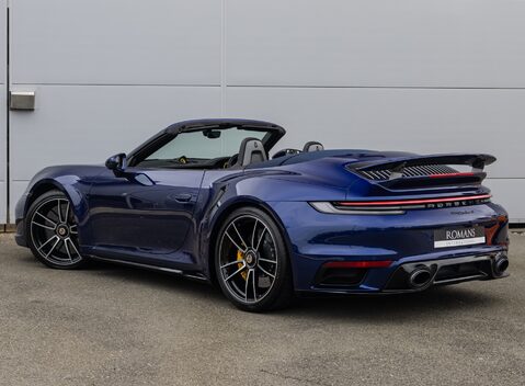 Porsche 911 Turbo S Cabriolet (992) 4