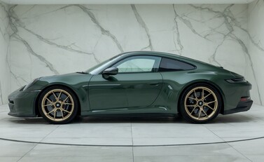 Porsche 911 GT3 TOURING (992) 5