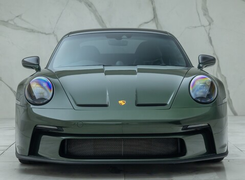 Porsche 911 GT3 TOURING (992) 7