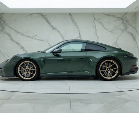 Porsche 911 GT3 TOURING (992)