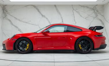 Porsche 911 GT3 (992) 5