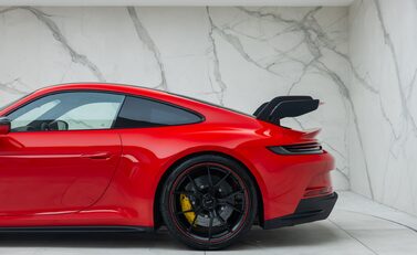 Porsche 911 GT3 (992) 38