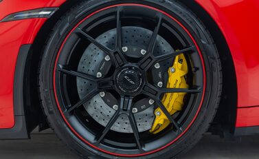 Porsche 911 GT3 (992) 27