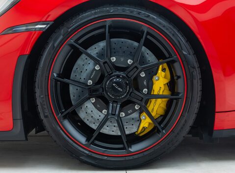 Porsche 911 GT3 (992) 27