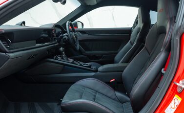 Porsche 911 GT3 (992) 16