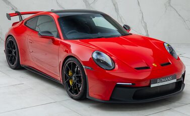 Porsche 911 GT3 (992) 11