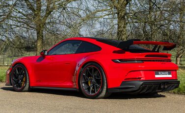 Porsche 911 GT3 (992) 4