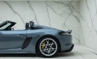 Porsche 718 SPYDER RS 48