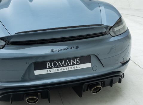 Porsche 718 SPYDER RS 31