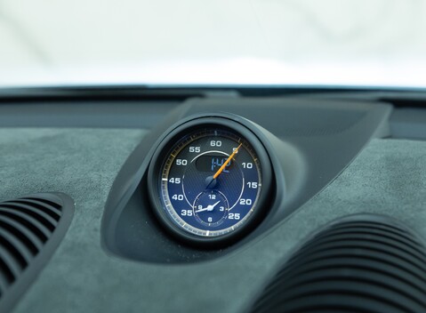 Porsche 718 SPYDER RS 22